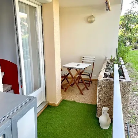 Apartment Appart Cosy 4 Personnes, A 400m De La Bormes-les-Mimosas