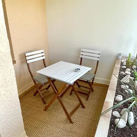 Appart Cosy 4 Personnes, A 400m De La Apartment *